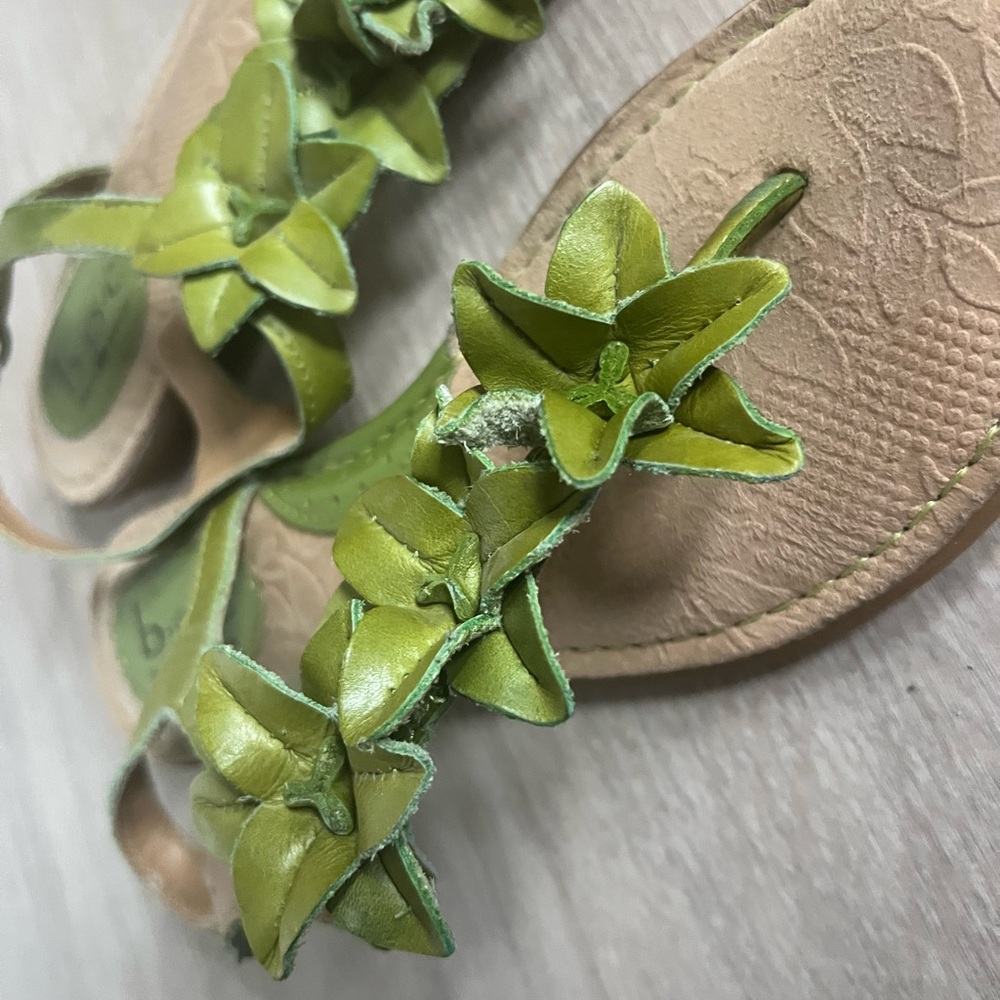 Born BOC leather Green Floral Sandals - Picture 2 of 5